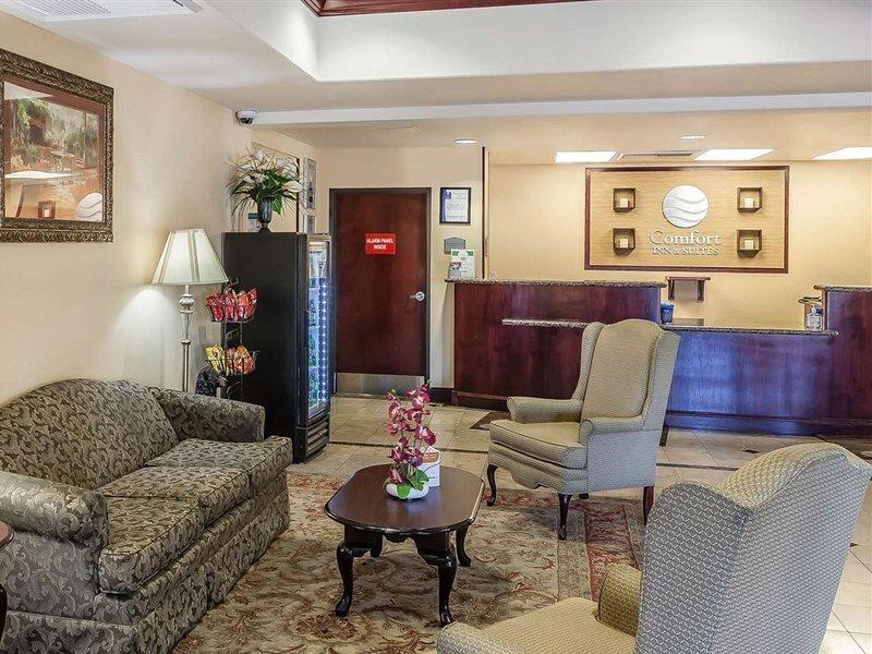 Comfort Inn & Suites Airport Convention Center Reno Ngoại thất bức ảnh