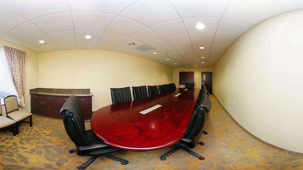 Comfort Inn & Suites Airport Convention Center Reno Ngoại thất bức ảnh