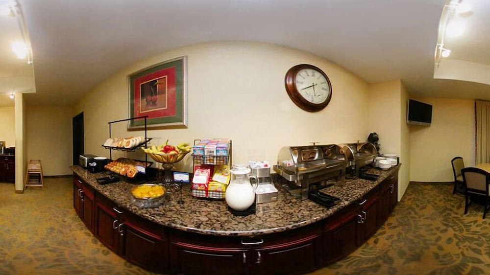 Comfort Inn & Suites Airport Convention Center Reno Ngoại thất bức ảnh
